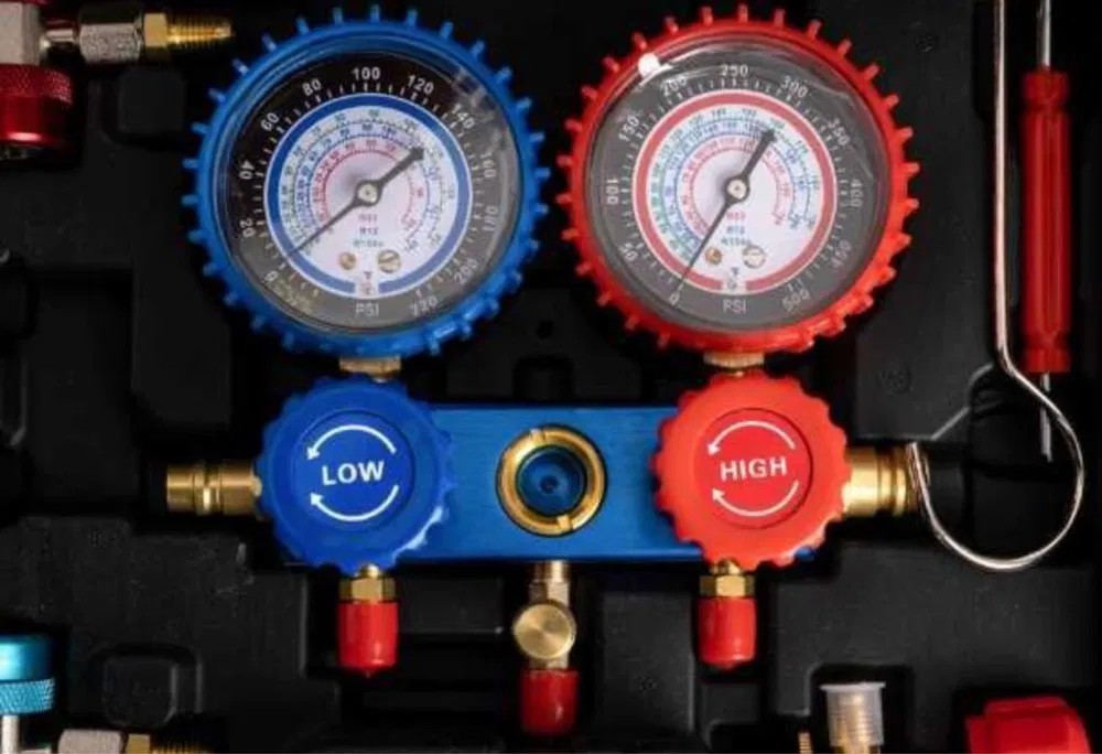 Reparatie si completare freon