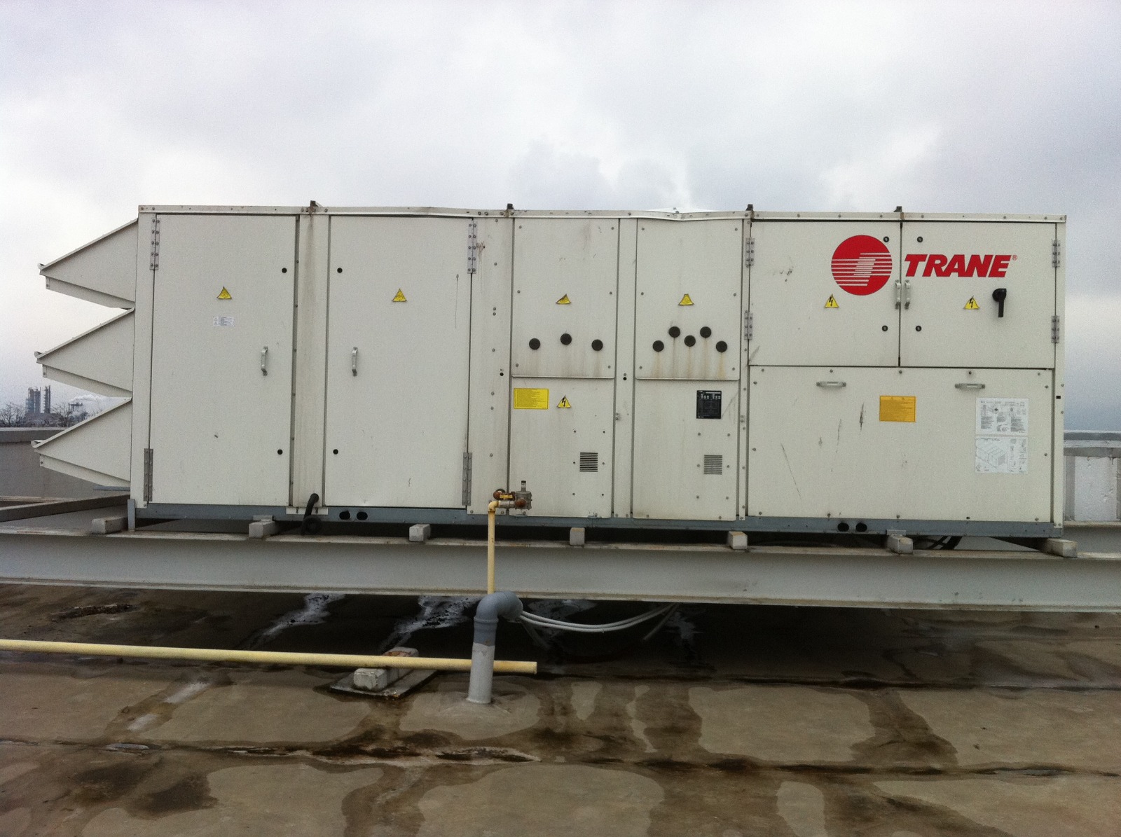 Centrala tratare aer rooftop Trane